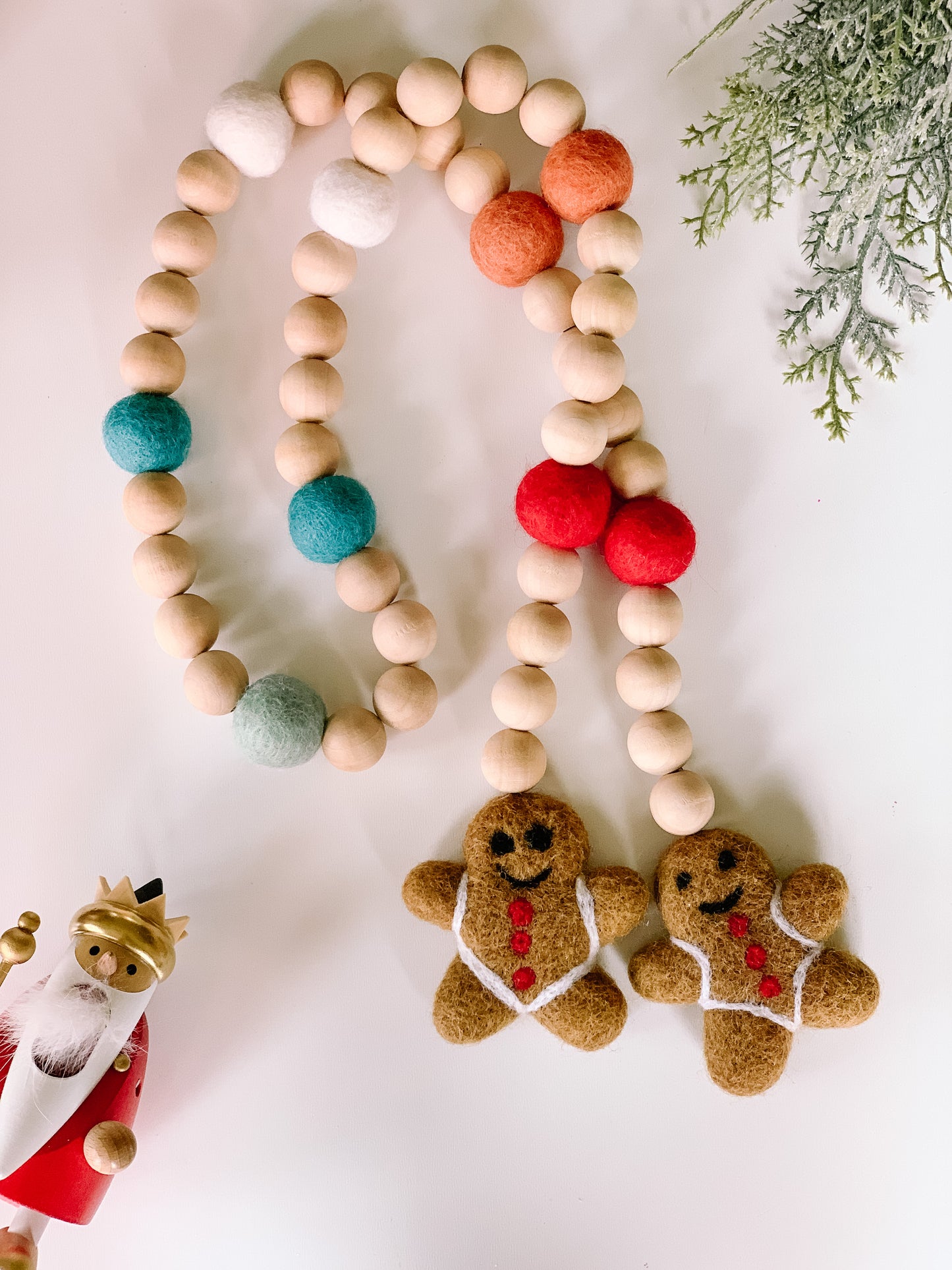 Gingerbread garland