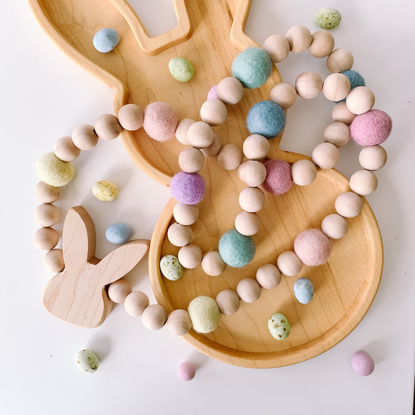 Bunny loop garland